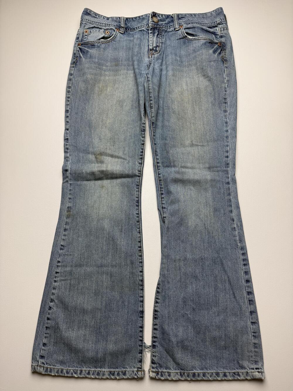 American Eagle Outfitters Artist Jeans Womens 12 Blue Light Wash Flare Denim
